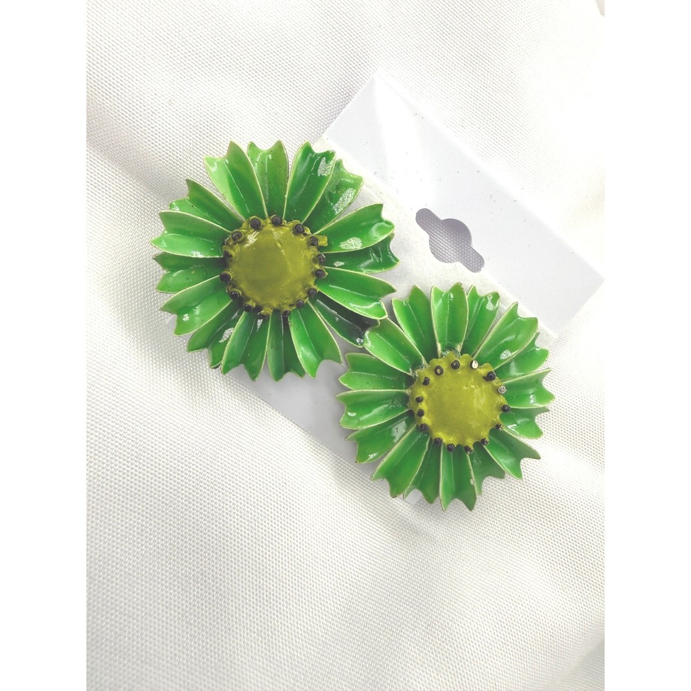 Vintage Green Enamel Flower Clip On Earrings Floral 1960s Mod Style Statement